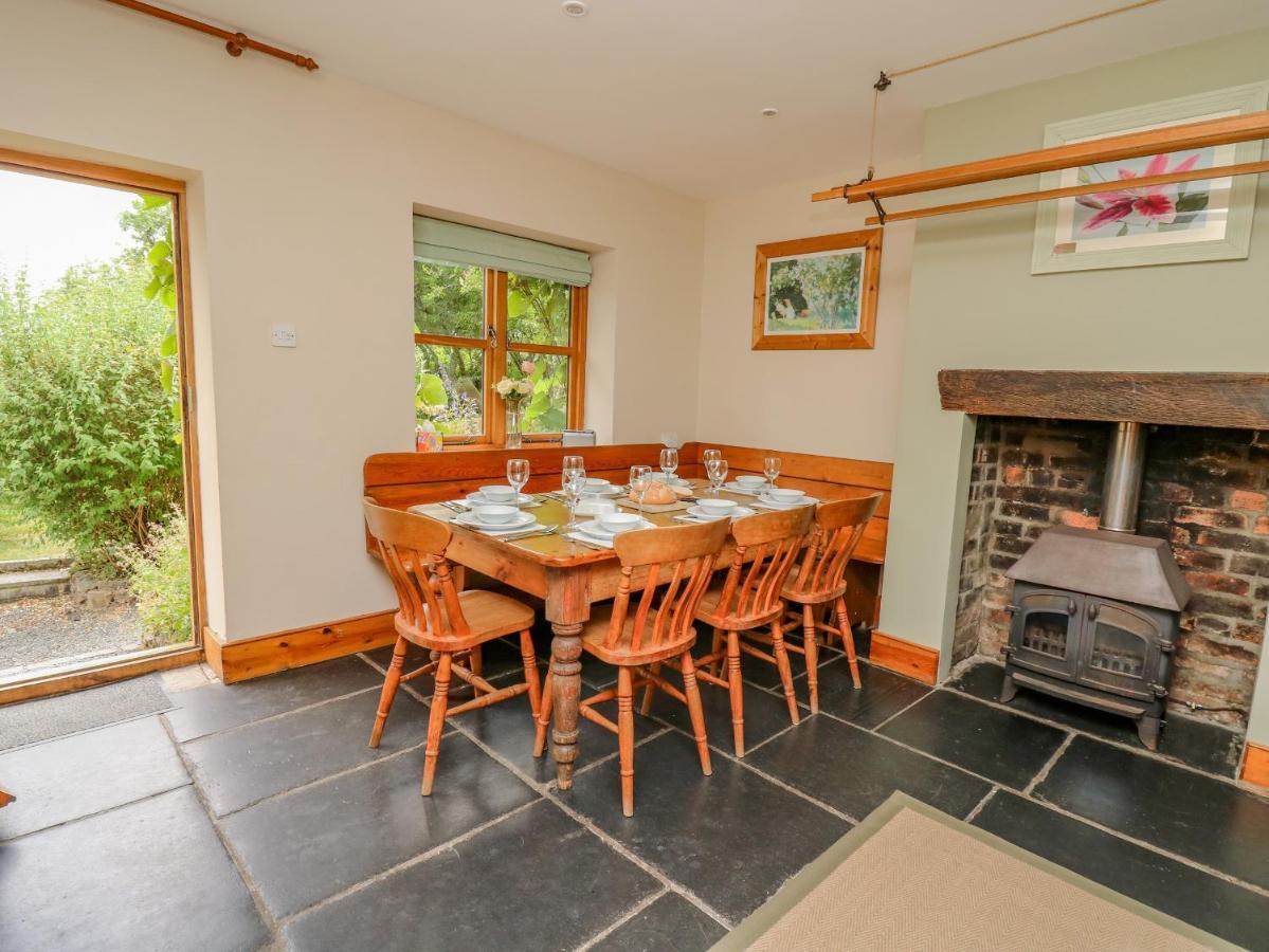 Byrdir Cottage Llanwrthwl Exterior photo