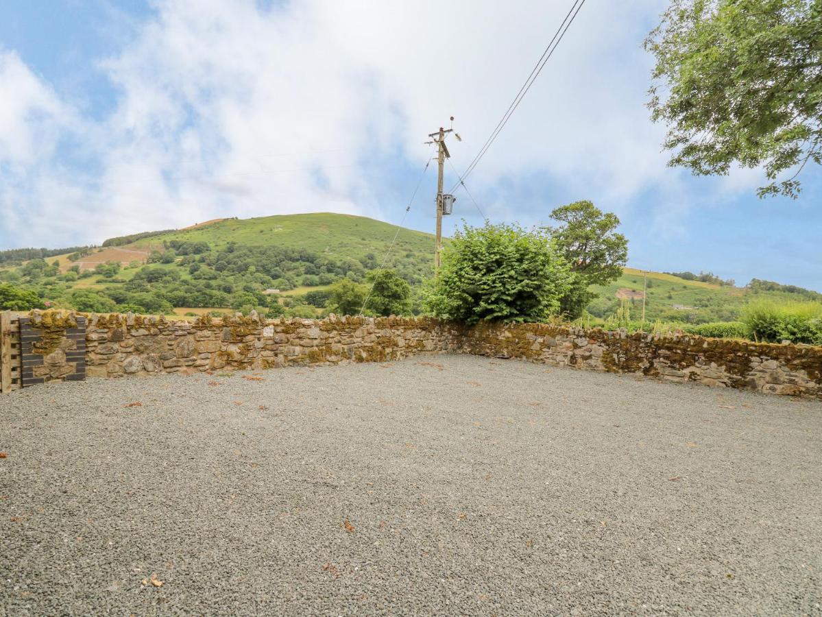 Byrdir Cottage Llanwrthwl Exterior photo